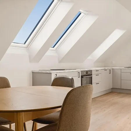 Dinbnb I 135 Sqm And 2 Floors Of Luxury I New In 2024 Leilighet Bergen